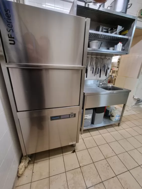 Installation d'un lave-ustensiles WINTHERHALTER à Vienne, Brignais, LYON FROID CUISINES
