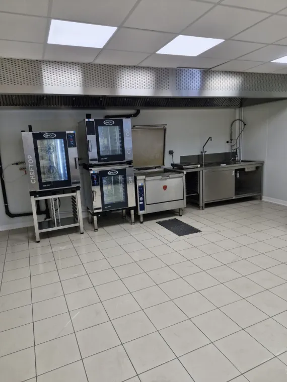 Aménagement et installation d’un laboratoire traiteur professionnel à Lyon, Chaponost, LYON FROID CUISINES