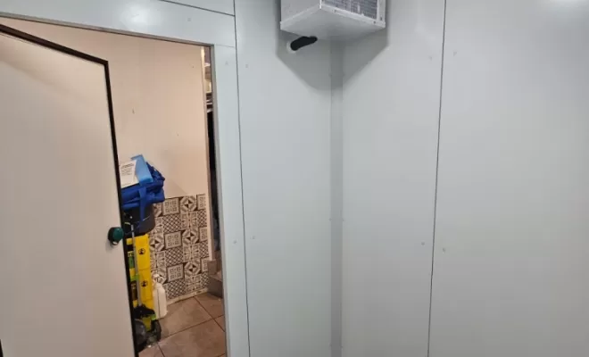 Création d'une chambre froide positive à Lyon, Brignais, LYON FROID CUISINES